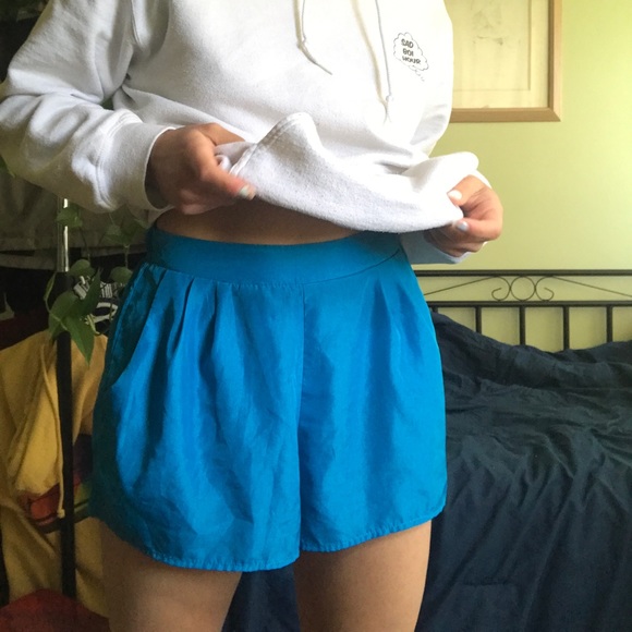 Blue Balloon Shorts - Picture 2 of 5